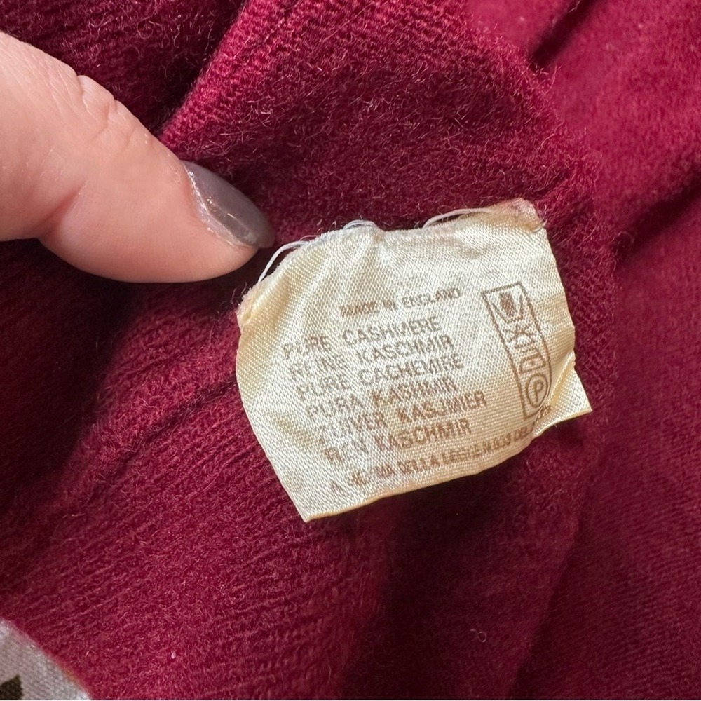 VTG 100% Cashmere Cardigan Sweater Women's Small Red Button Front Luxurious Soft - Picture 4 of 8